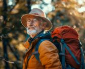 Explorer en solo : top des randonnées adaptées pour les seniors célibataires