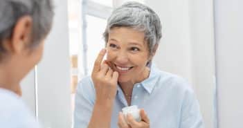 Quelle couleur de rouge à lèvre pour une femme de 60 ans ?